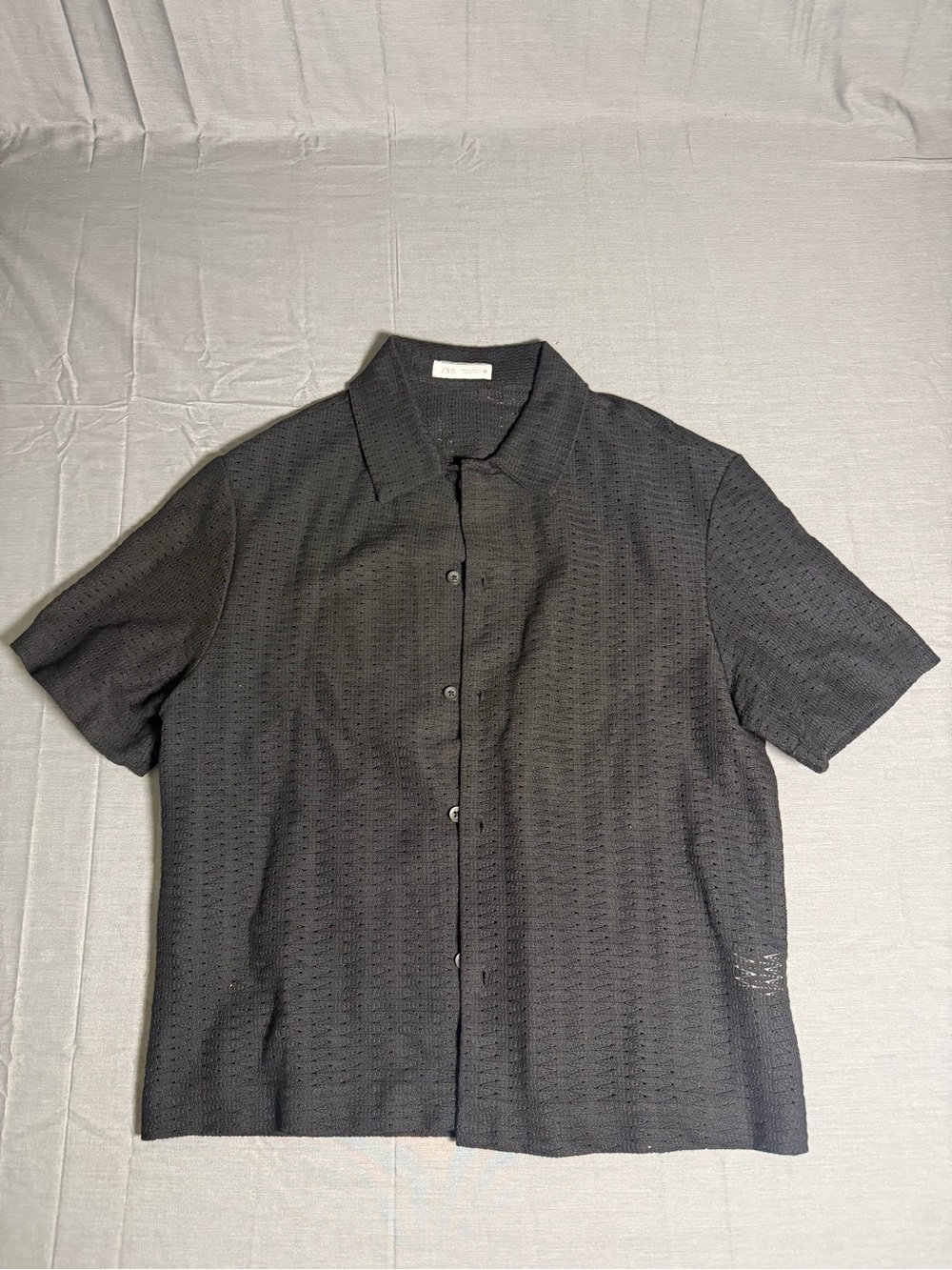 Zara Black Short-Sleeve Button-Down Shirt